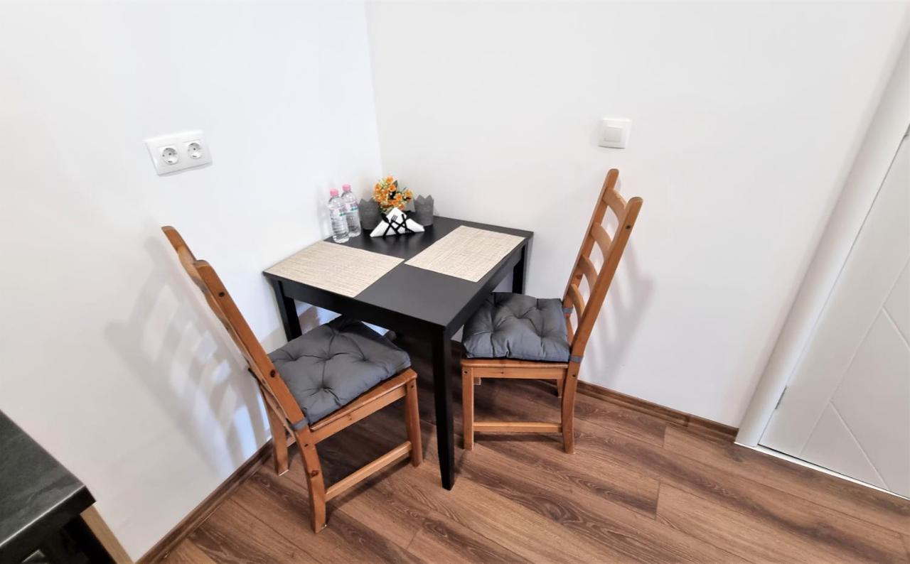 Luxury Quiet Apartment In The City Center Plovdiv Eksteriør billede