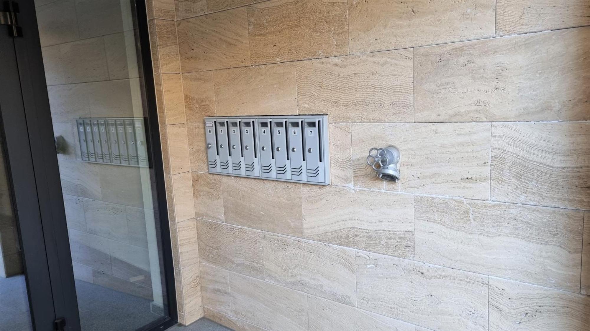 Luxury Quiet Apartment In The City Center Plovdiv Eksteriør billede